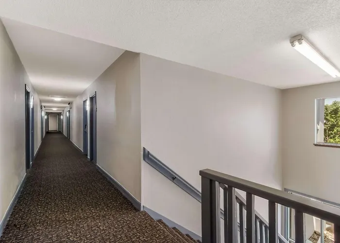 Econo Lodge Cherry Point