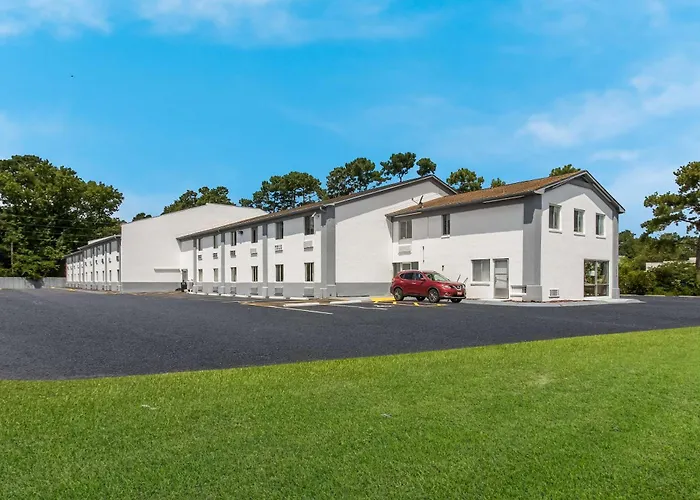 Econo Lodge Cherry Point