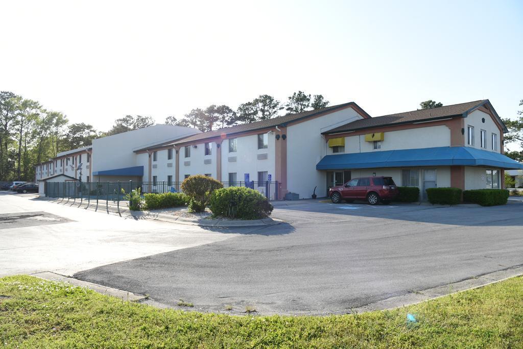 Econo Cherry Point Lodge