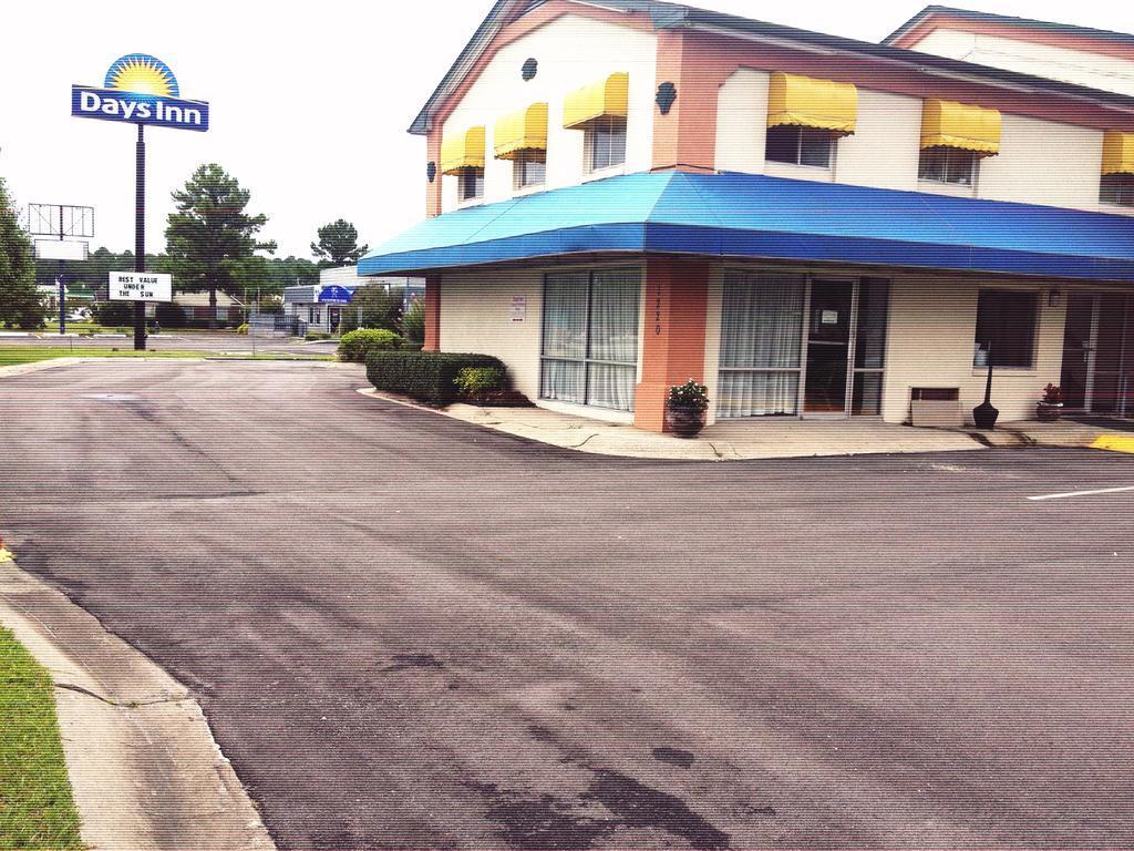 Econo Cherry Point * Havelock